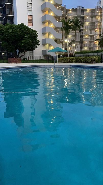 En Venta: $329,999 (2 camas, 2 baños, 1482 Pies cuadrados)