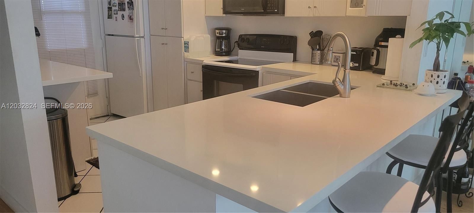 En Venta: $329,999 (2 camas, 2 baños, 1482 Pies cuadrados)