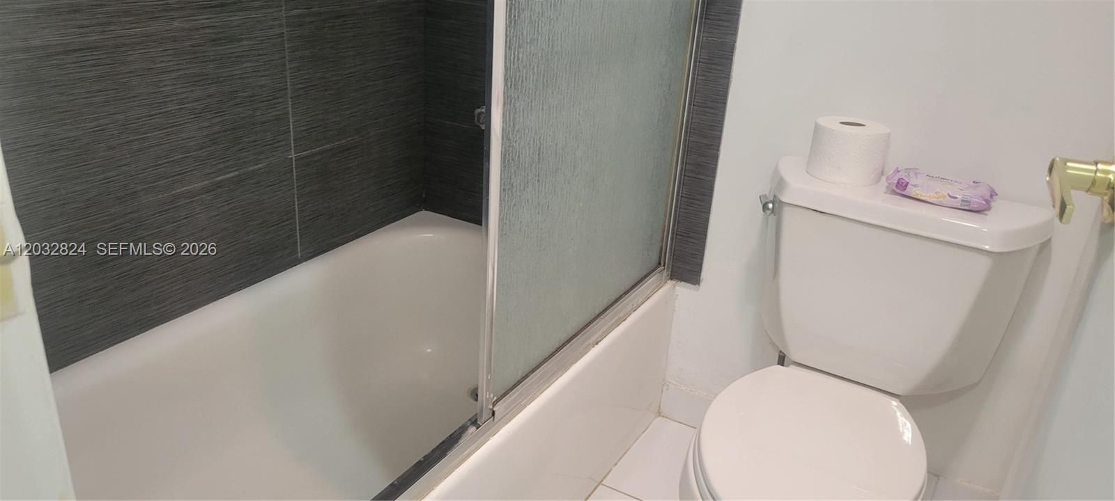 En Venta: $329,999 (2 camas, 2 baños, 1482 Pies cuadrados)
