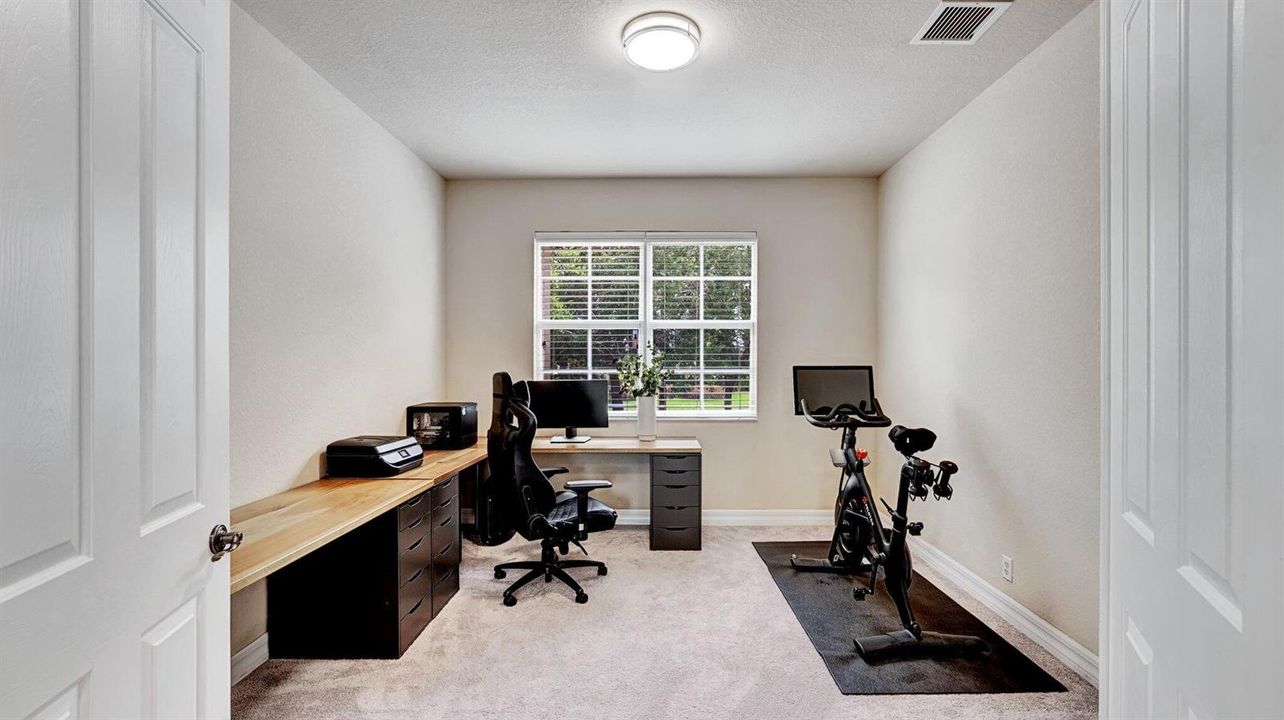 Office/Den/Bedroom