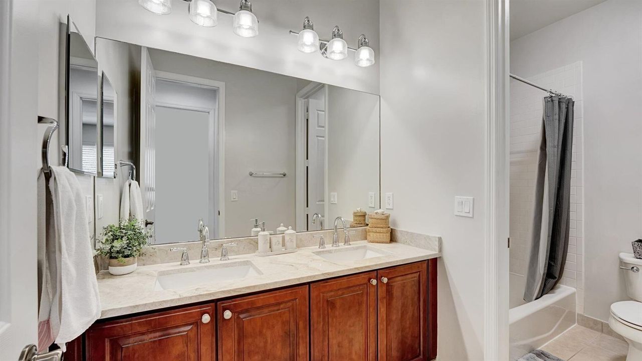 Guest bath 1
