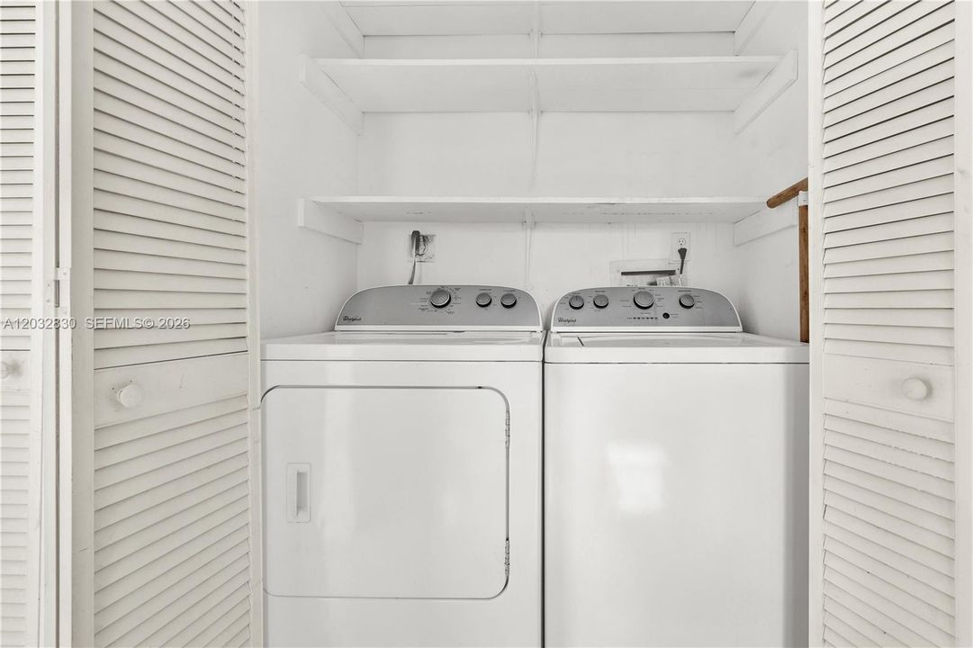 For Rent: $2,900 (3 beds, 2 baths, 1183 Square Feet)
