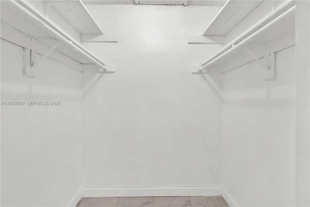 For Rent: $2,900 (3 beds, 2 baths, 1183 Square Feet)