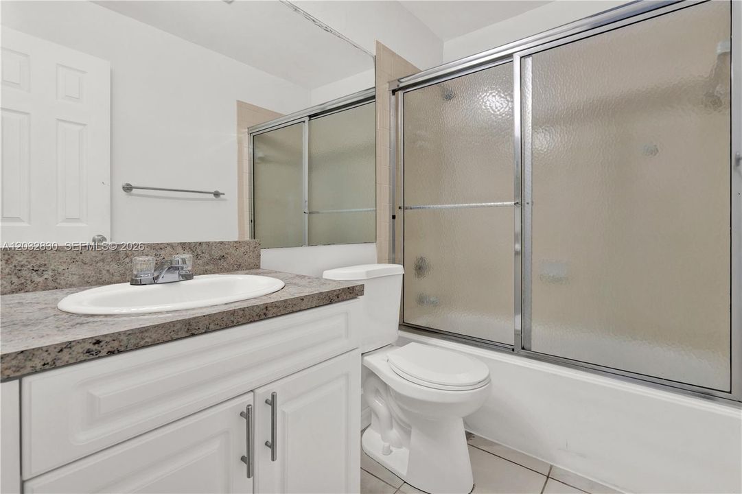 For Rent: $2,900 (3 beds, 2 baths, 1183 Square Feet)