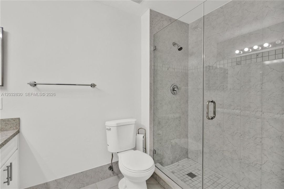 For Rent: $2,900 (3 beds, 2 baths, 1183 Square Feet)