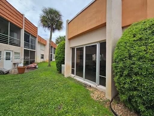 For Sale: $125,000 (1 beds, 1 baths, 750 Square Feet)