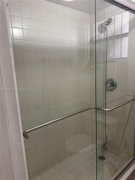 For Sale: $125,000 (1 beds, 1 baths, 750 Square Feet)