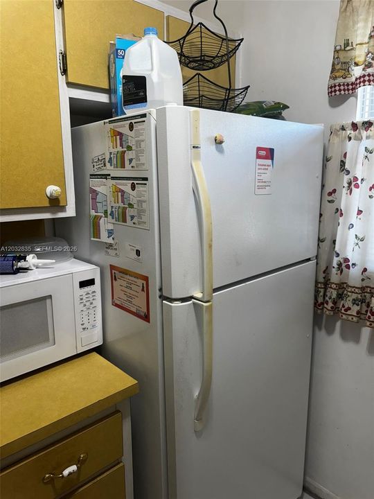 Под контрактом: $125,000 (1 спален, 1 ванн, 750 Квадратных фут)