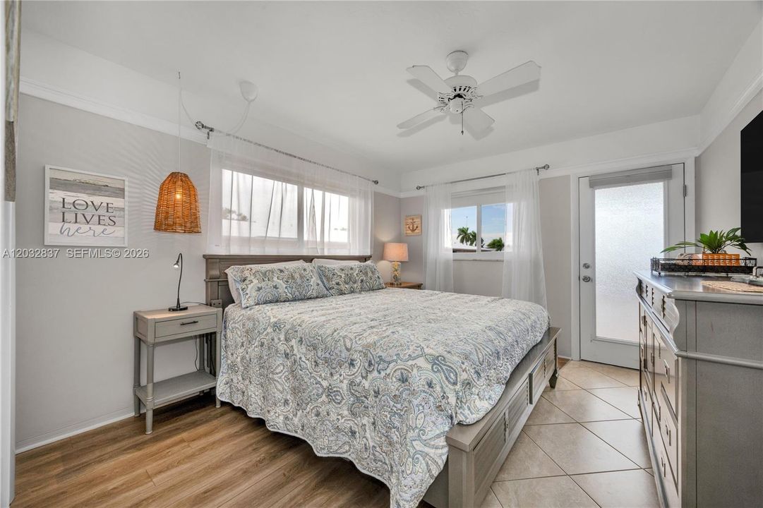 For Sale: $189,000 (2 beds, 1 baths, 848 Square Feet)