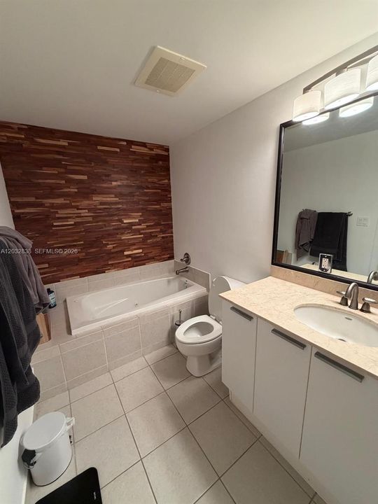 Active With Contract: $2,700 (2 beds, 2 baths, 1200 Square Feet)