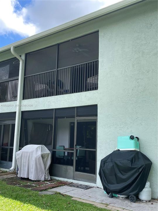 For Sale: $284,900 (2 beds, 2 baths, 1254 Square Feet)