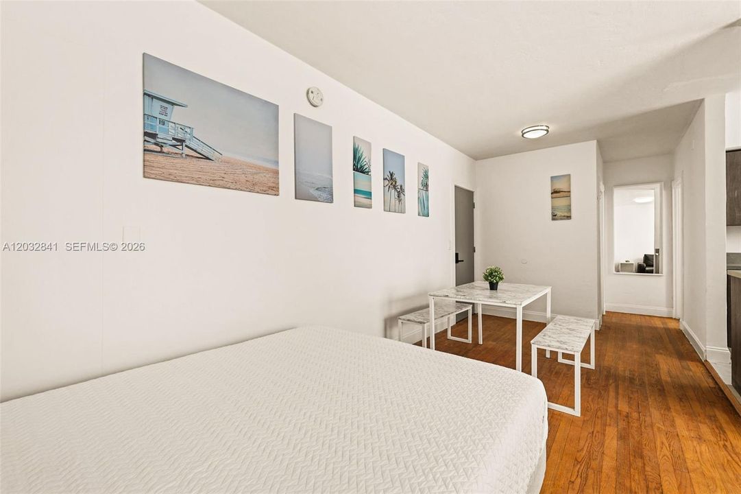 For Rent: $1,550 (0 beds, 1 baths, 10880 Square Feet)