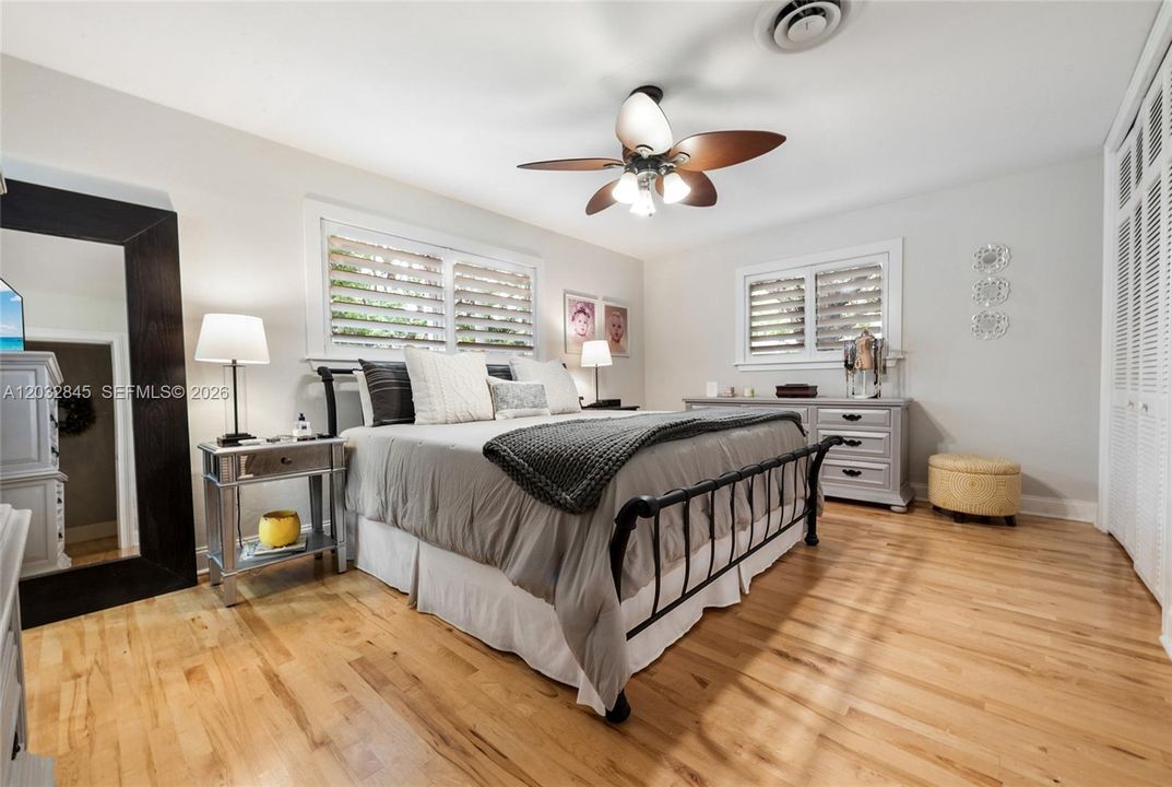 For Sale: $1,700,000 (4 beds, 3 baths, 2348 Square Feet)