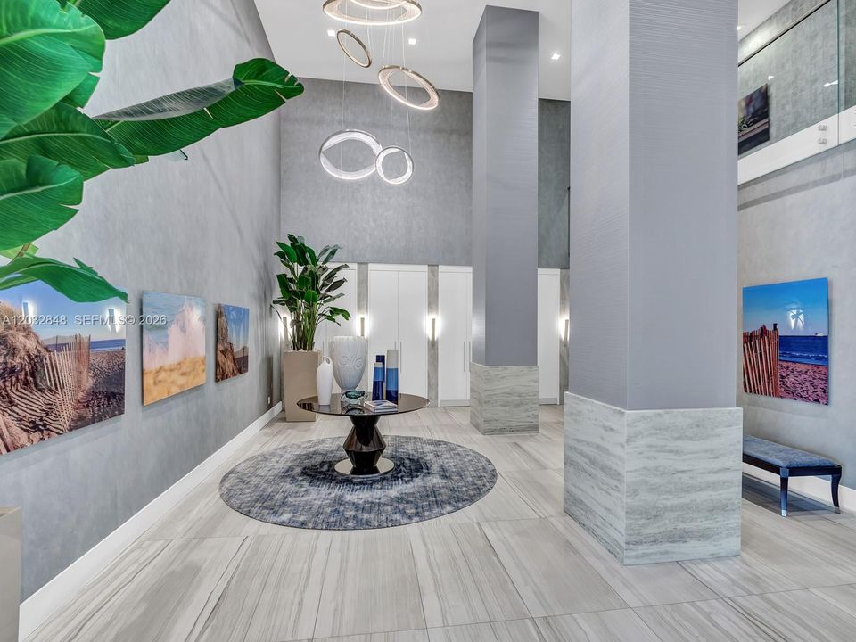 For Sale: $450,000 (1 beds, 1 baths, 1000 Square Feet)