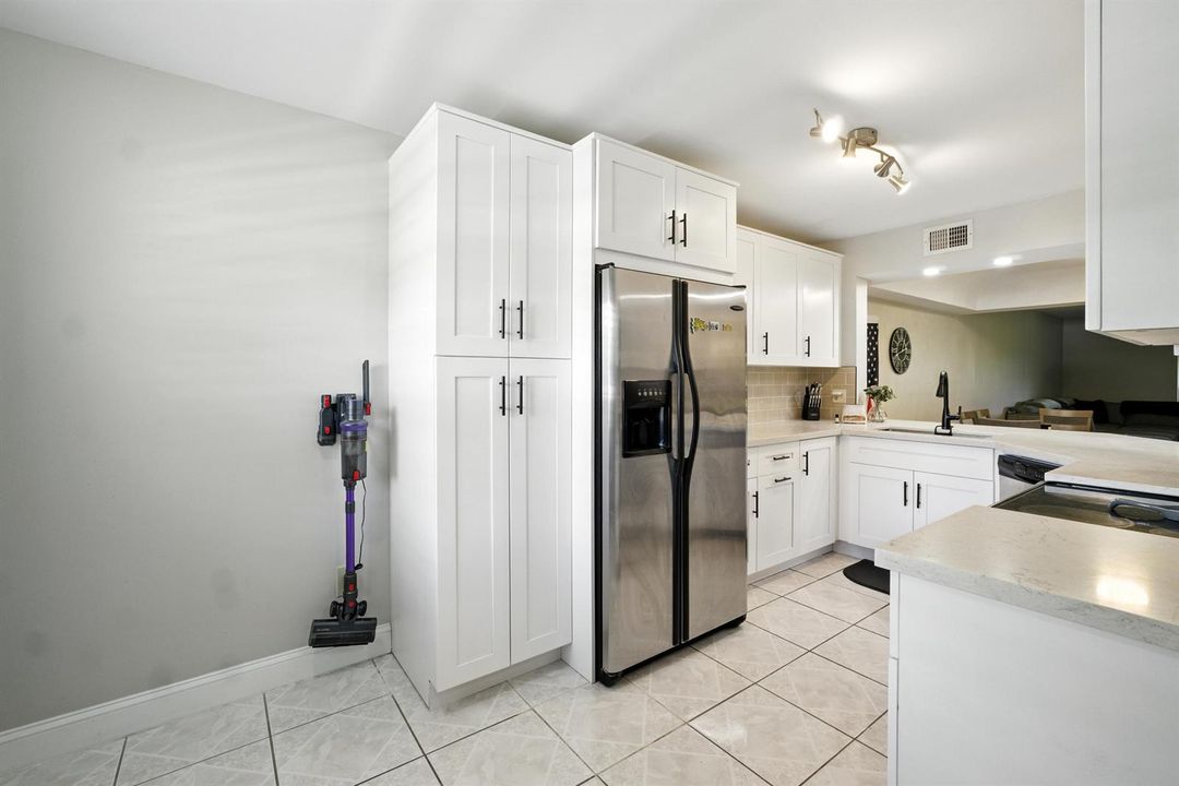 Kitchen 4