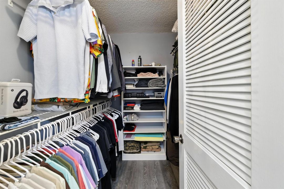 Bedroom 1 walkin custom closet