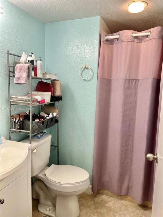 2nd Bathroom