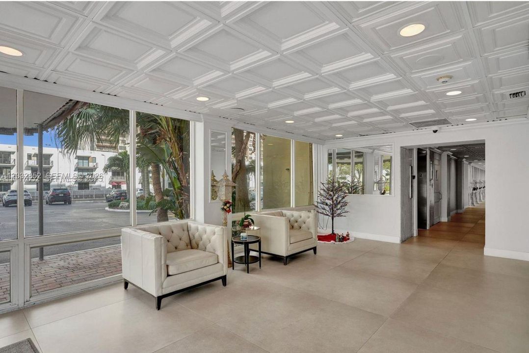 For Sale: $419,000 (2 beds, 2 baths, 1408 Square Feet)