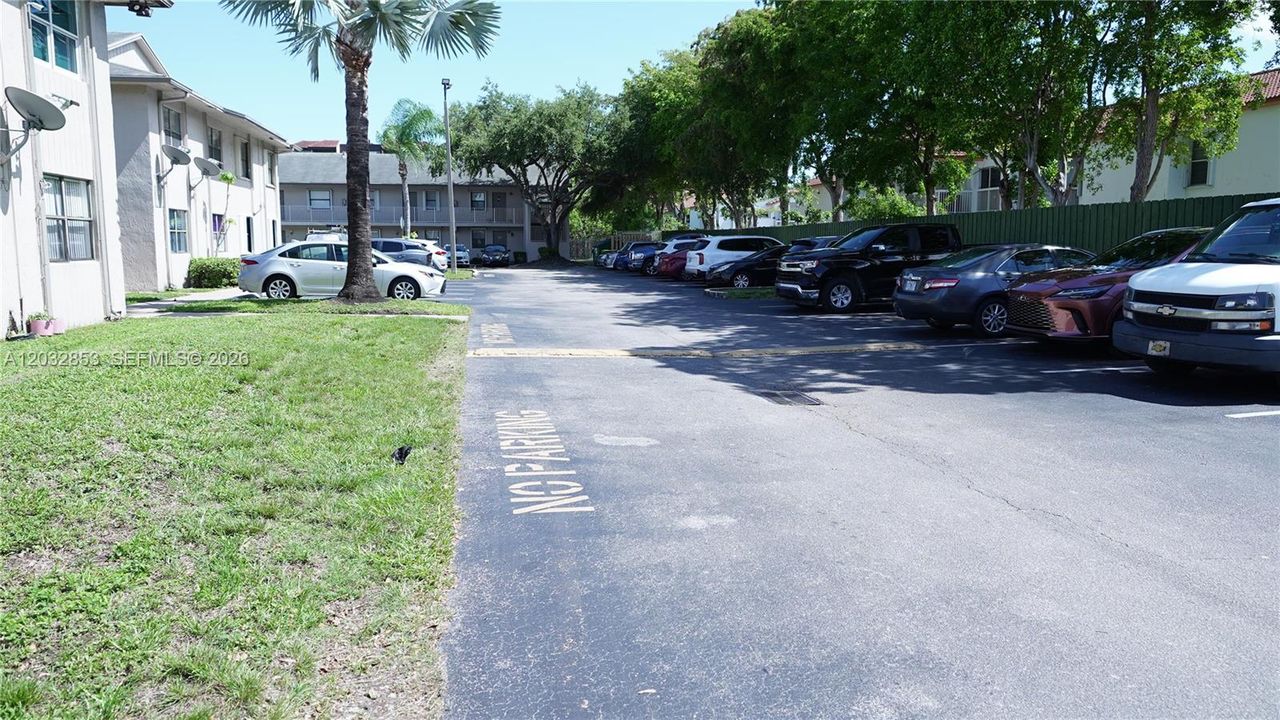 For Rent: $2,100 (2 beds, 2 baths, 750 Square Feet)