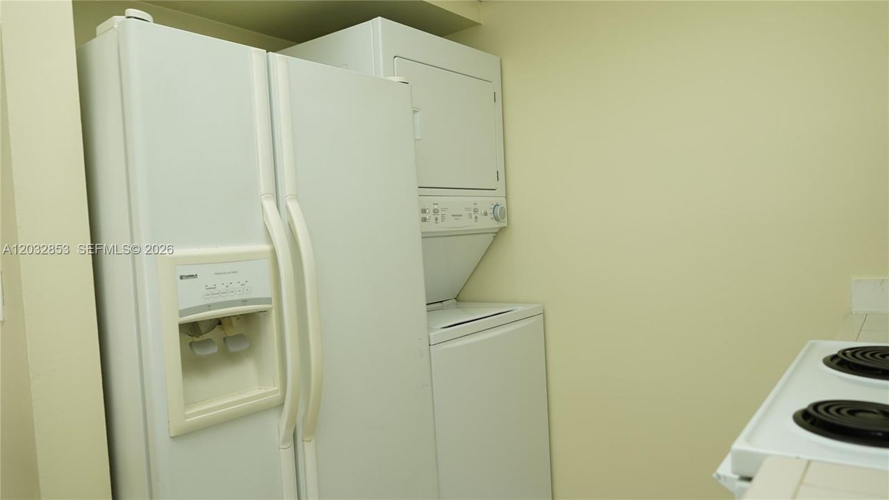 For Rent: $2,100 (2 beds, 2 baths, 750 Square Feet)
