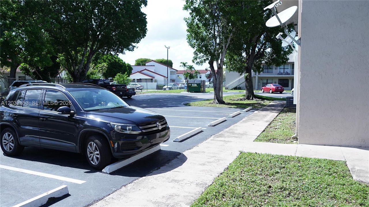 For Rent: $2,100 (2 beds, 2 baths, 750 Square Feet)