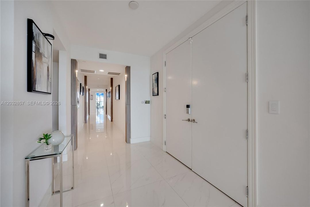 For Sale: $2,400,000 (3 beds, 3 baths, 3264 Square Feet)