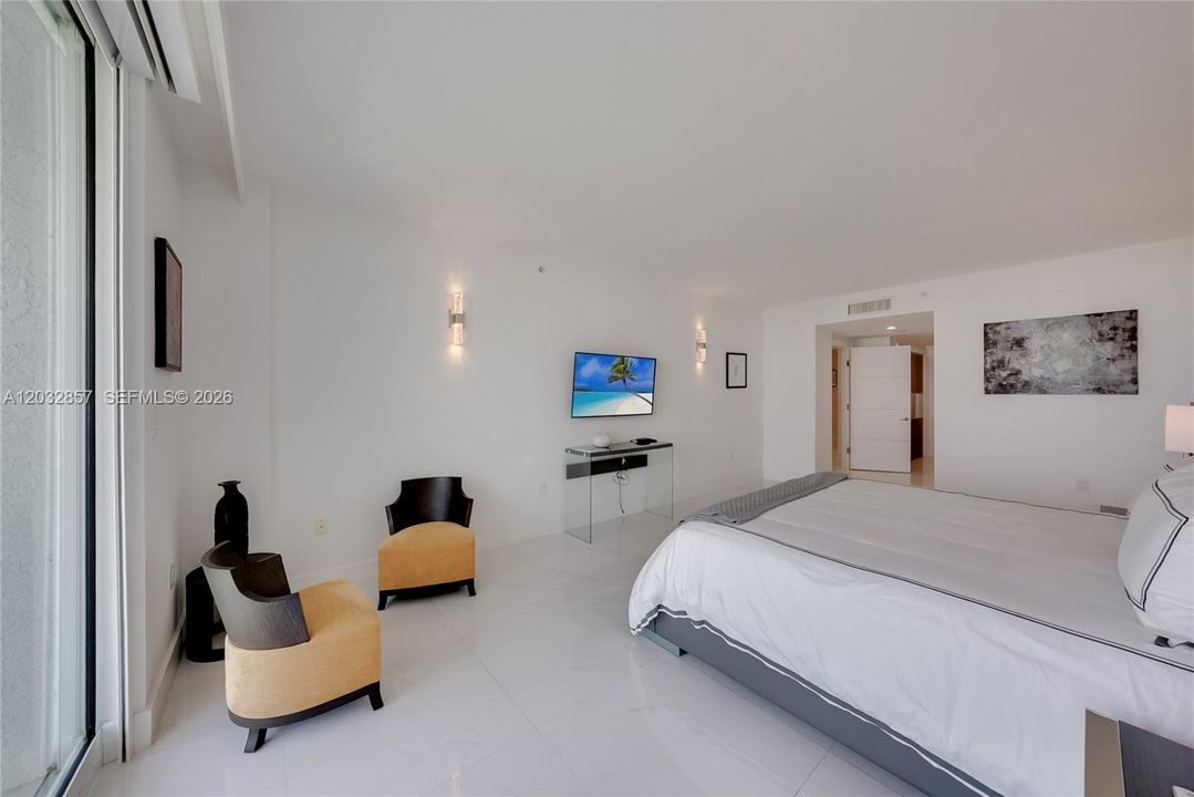 For Sale: $2,400,000 (3 beds, 3 baths, 3264 Square Feet)