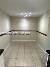 For Rent: $2,200 (2 beds, 1 baths, 933 Square Feet)