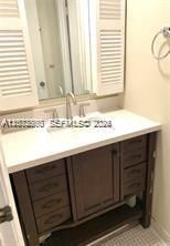 For Rent: $2,200 (2 beds, 1 baths, 933 Square Feet)