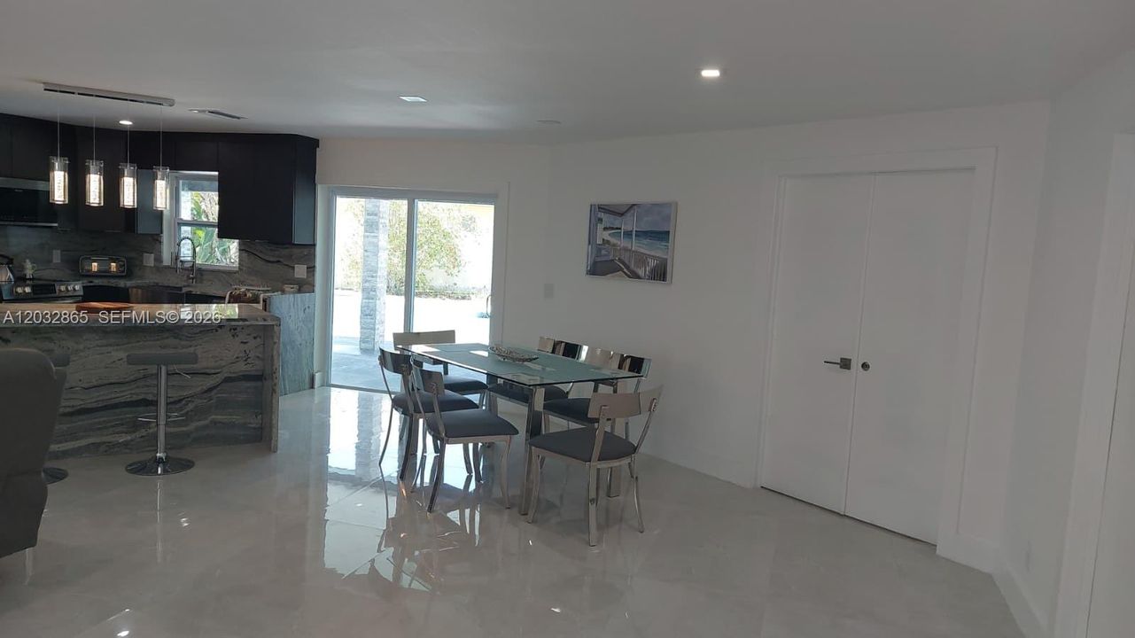 For Rent: $2,400 (3 beds, 2 baths, 0 Square Feet)