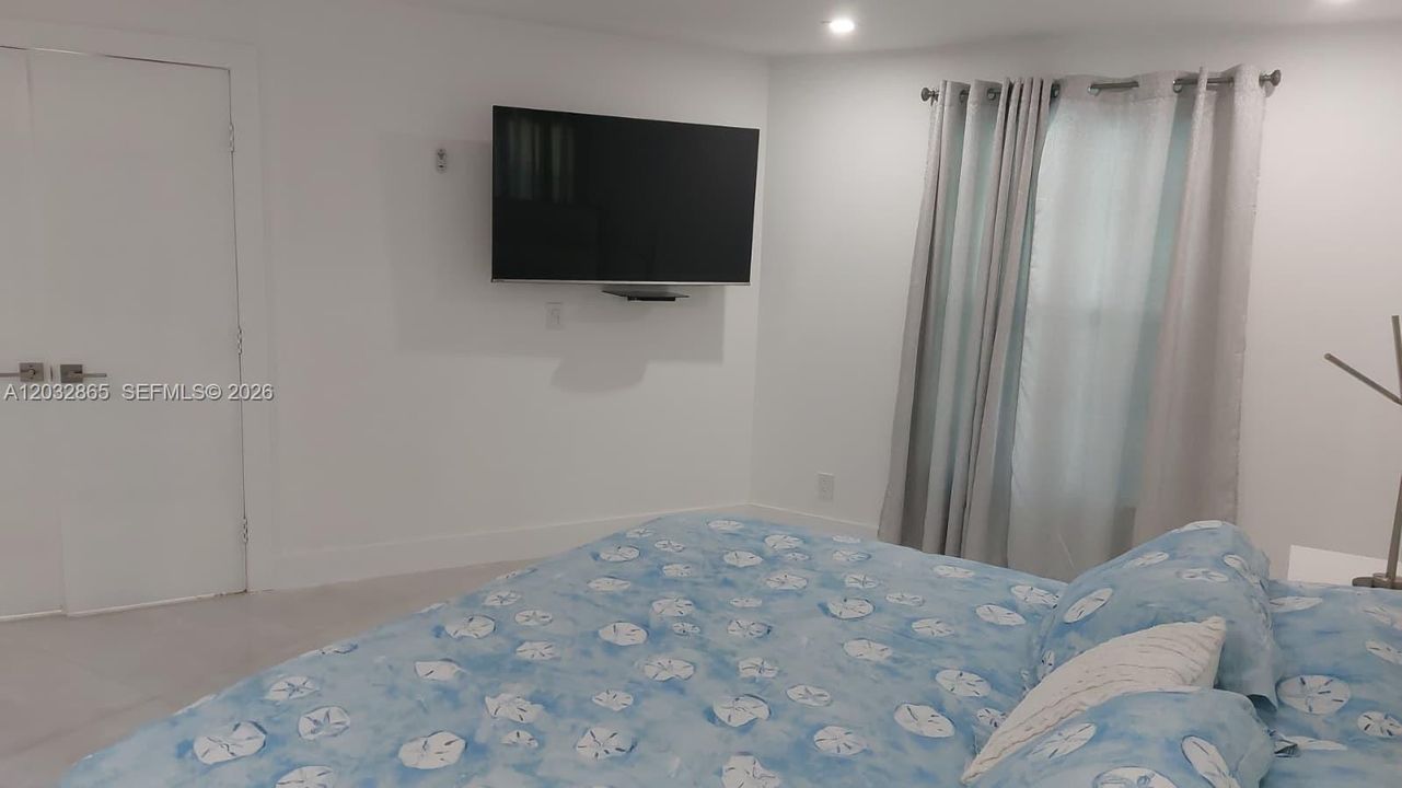 For Rent: $2,400 (3 beds, 2 baths, 0 Square Feet)