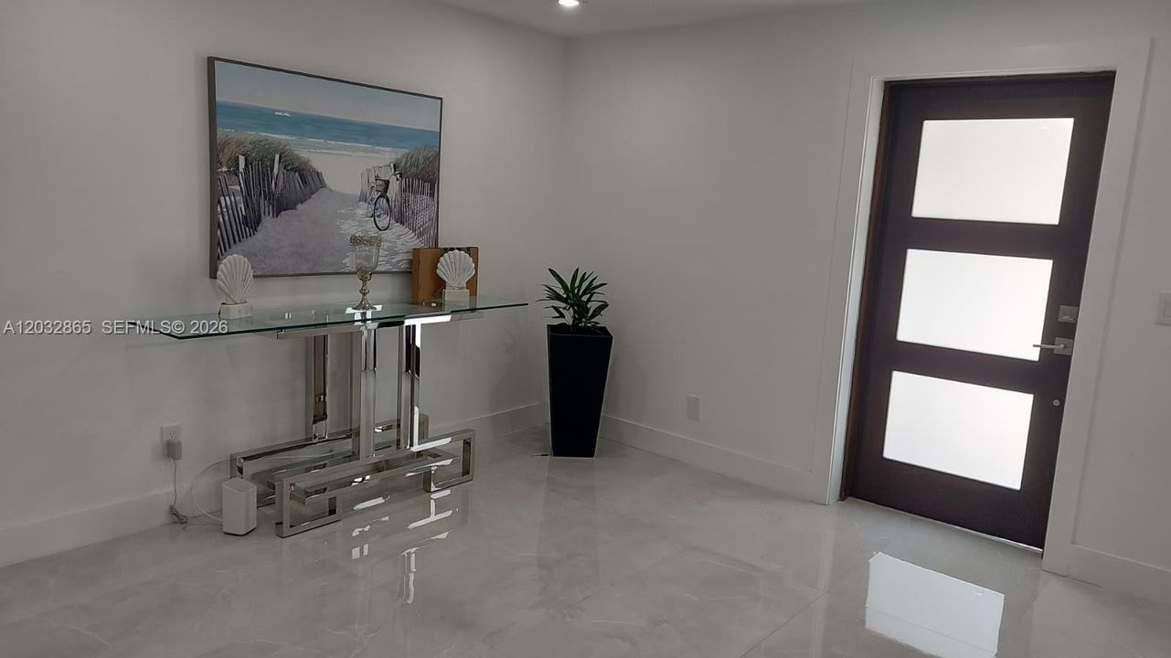 For Rent: $2,400 (3 beds, 2 baths, 0 Square Feet)