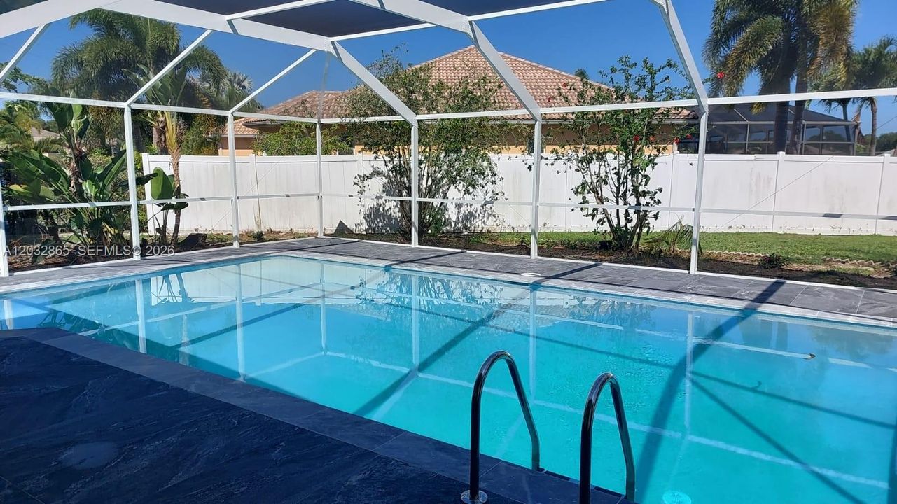 For Rent: $2,400 (3 beds, 2 baths, 0 Square Feet)