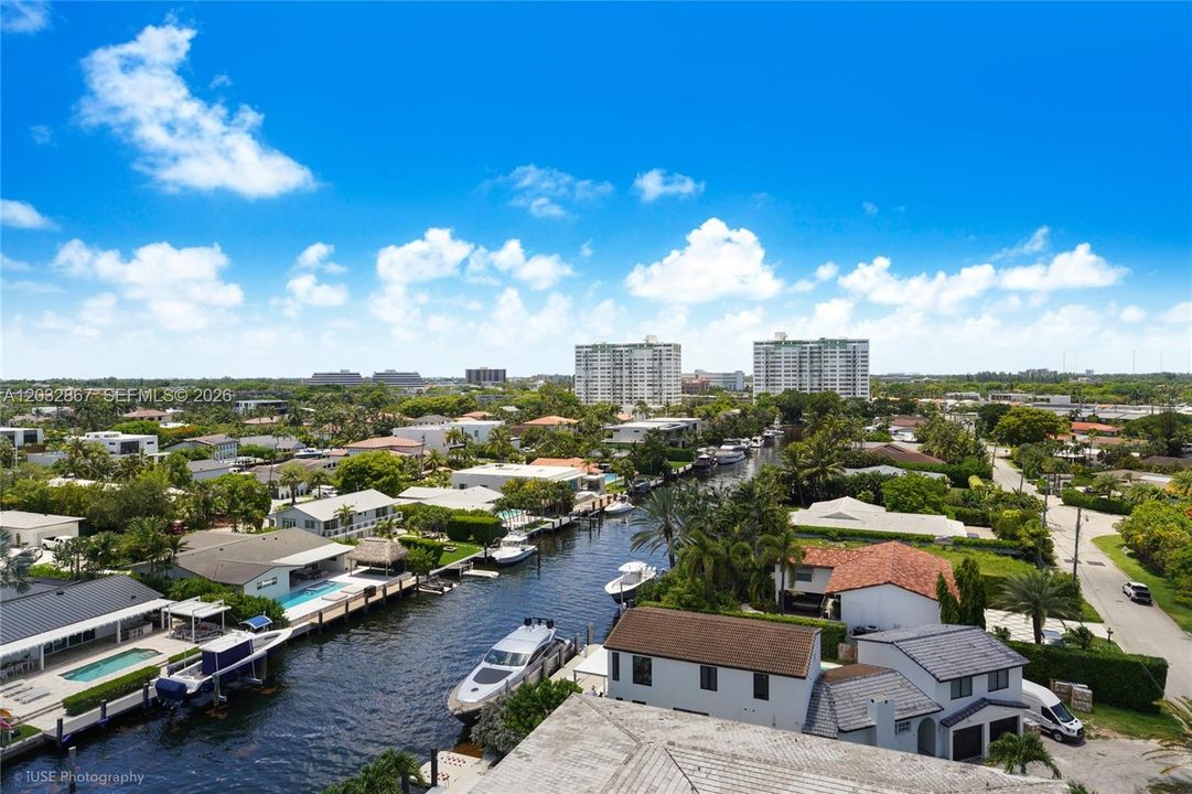 For Sale: $414,500 (2 beds, 2 baths, 1181 Square Feet)