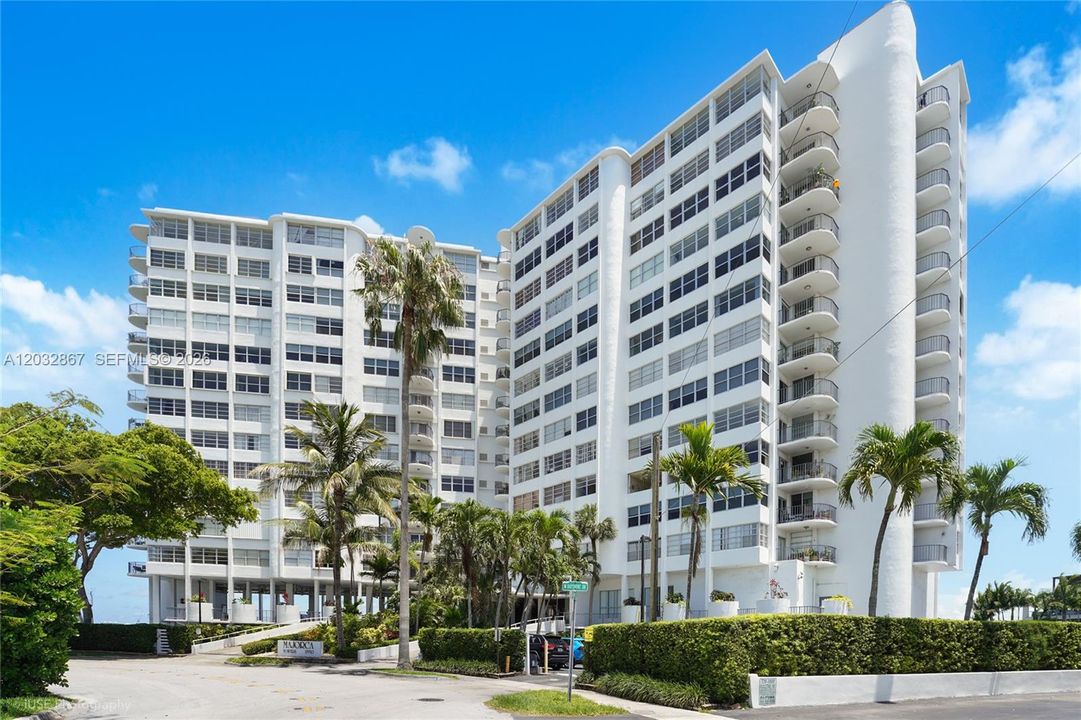 For Sale: $414,500 (2 beds, 2 baths, 1181 Square Feet)