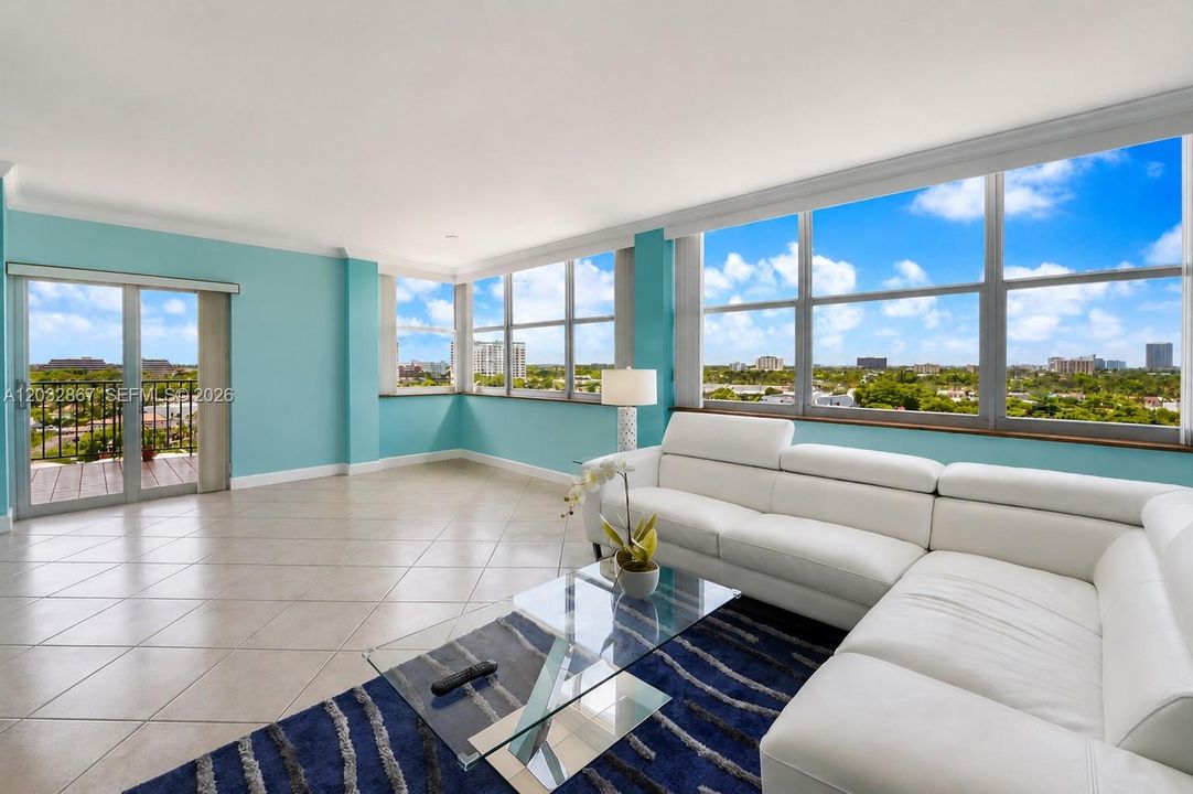 For Sale: $414,500 (2 beds, 2 baths, 1181 Square Feet)