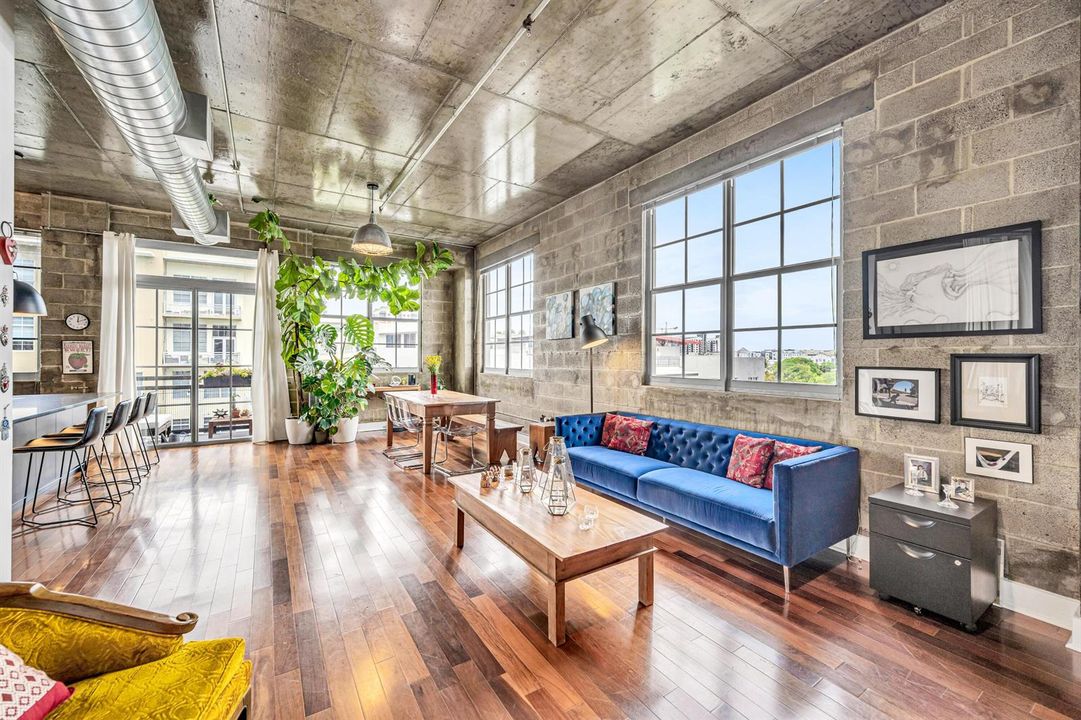 410 NW 1ST -1