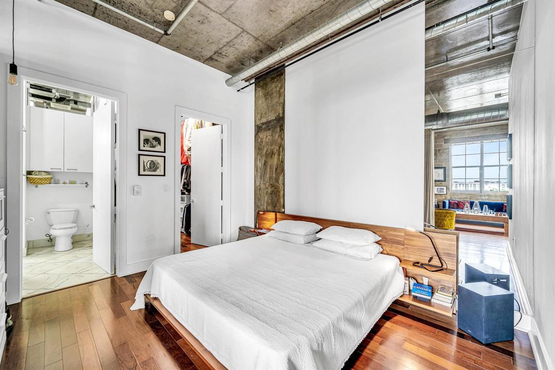 410 NW 1ST -32