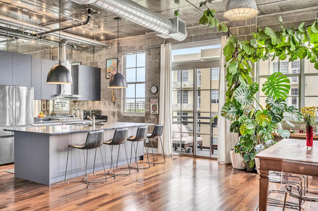 410 NW 1ST -9