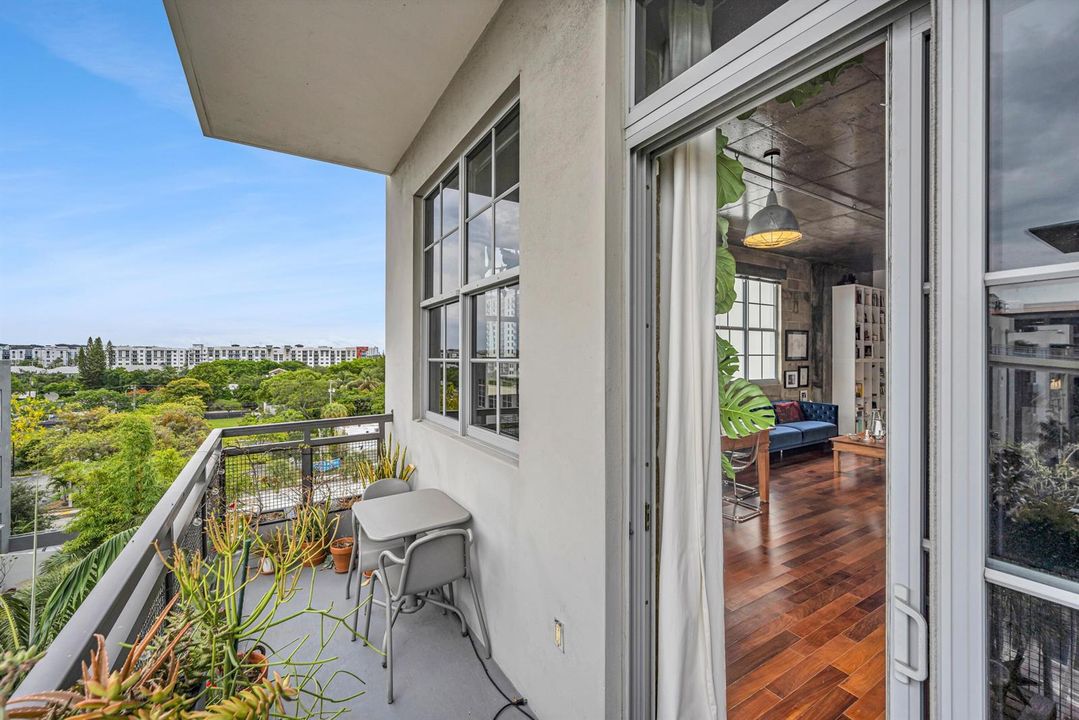 410 NW 1ST -21