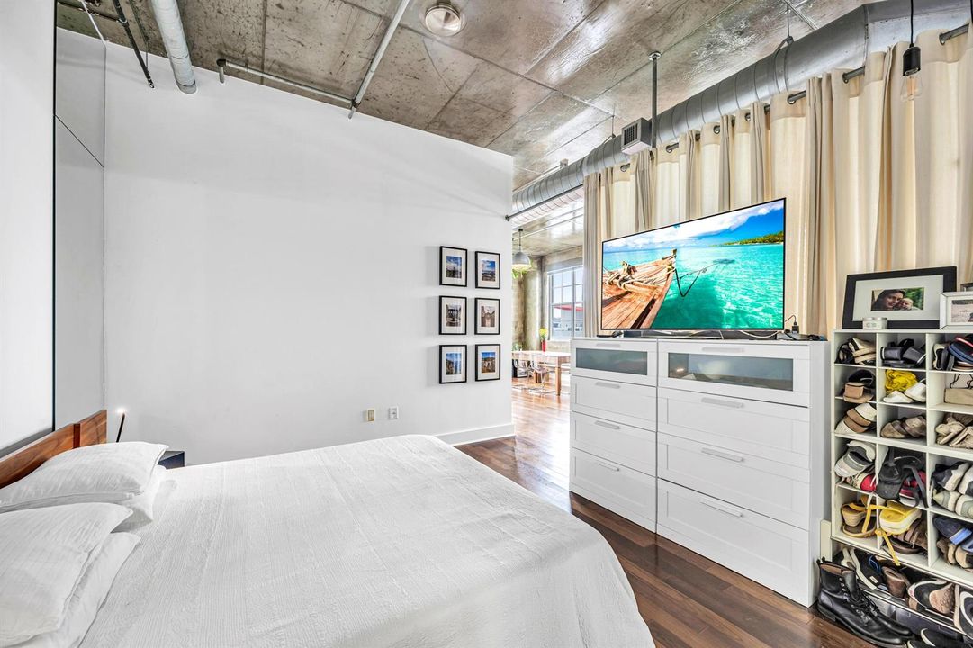 410 NW 1ST -33