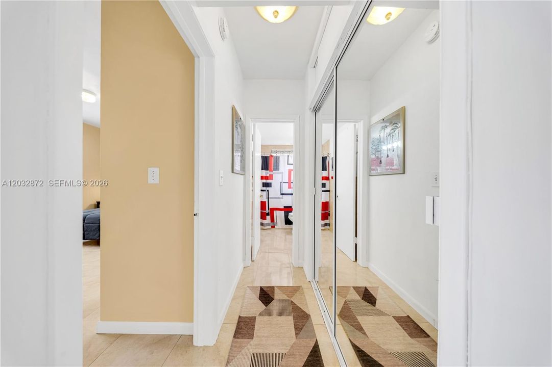 For Sale: $389,900 (1 beds, 1 baths, 650 Square Feet)
