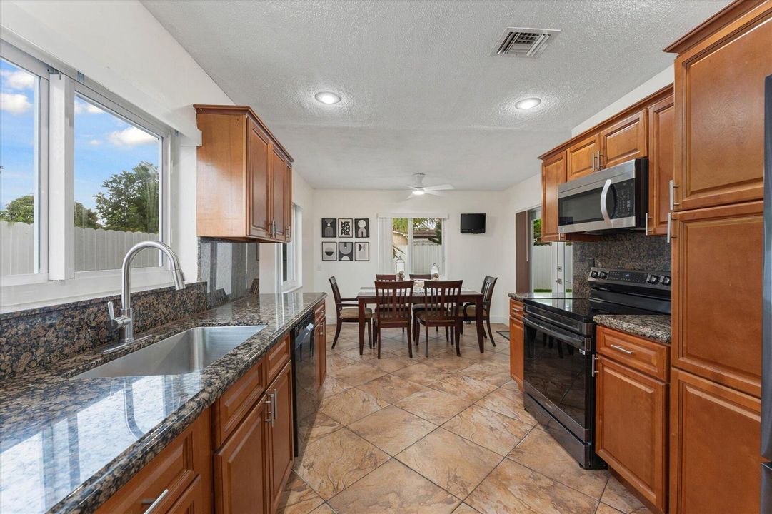 14-6515 SW 8th Pl, North Lauderdale-30