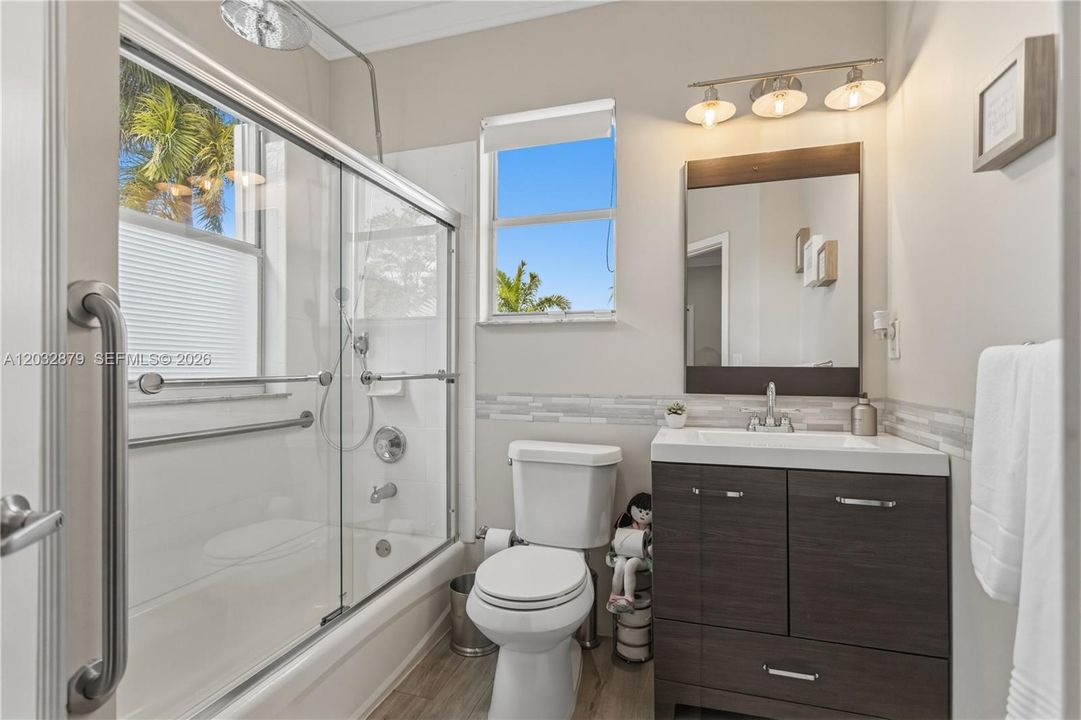 For Sale: $930,000 (3 beds, 3 baths, 2208 Square Feet)
