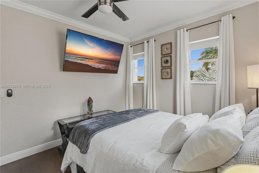 For Sale: $930,000 (3 beds, 3 baths, 2208 Square Feet)