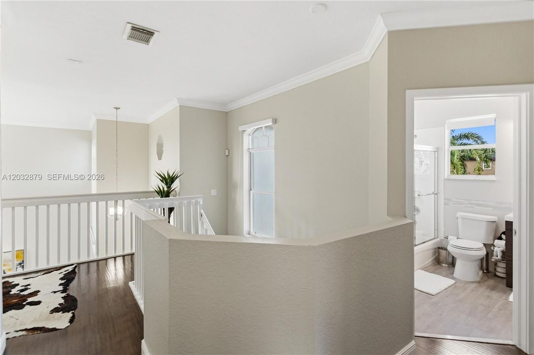 For Sale: $930,000 (3 beds, 3 baths, 2208 Square Feet)
