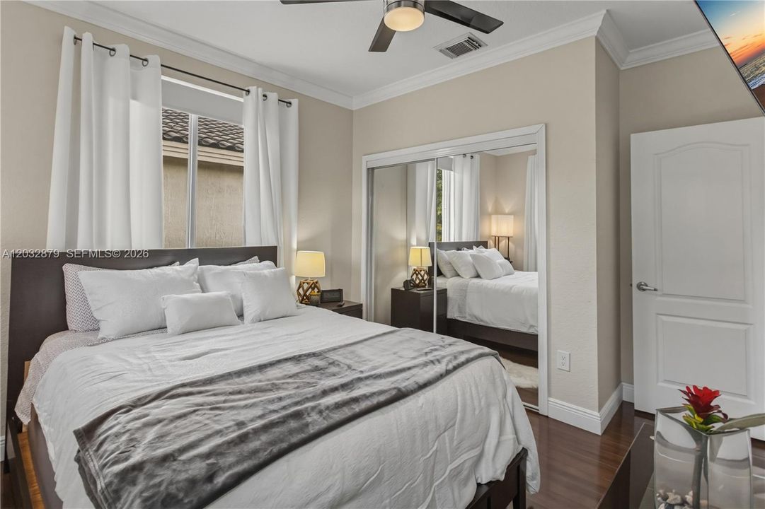 For Sale: $930,000 (3 beds, 3 baths, 2208 Square Feet)