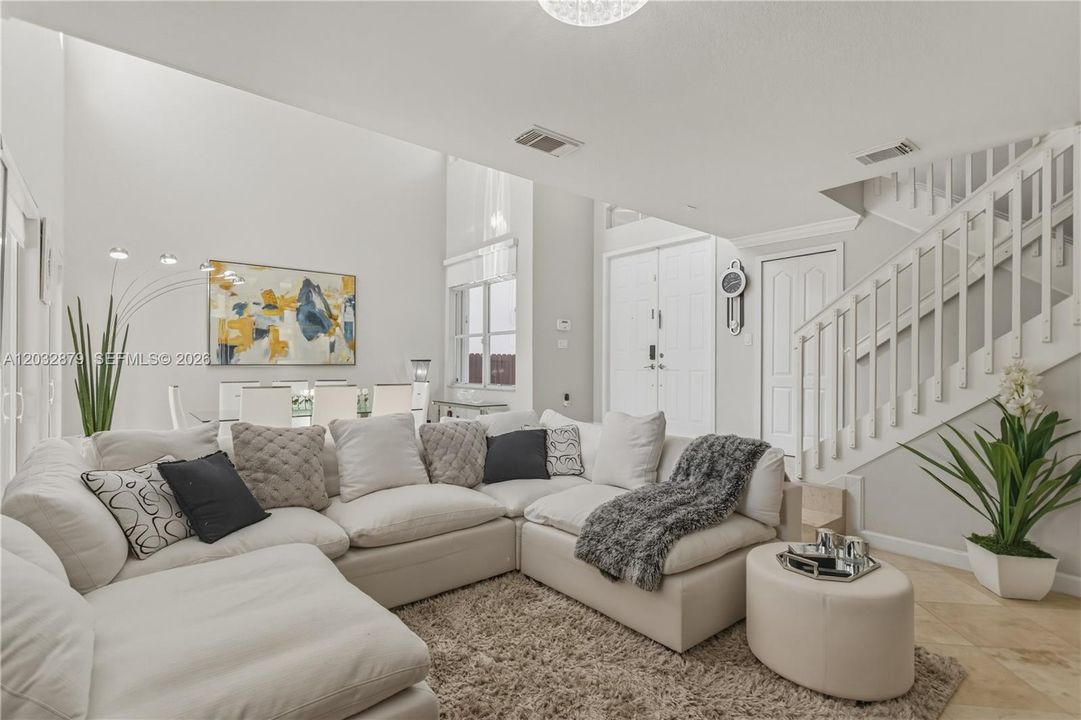 For Sale: $930,000 (3 beds, 3 baths, 2208 Square Feet)