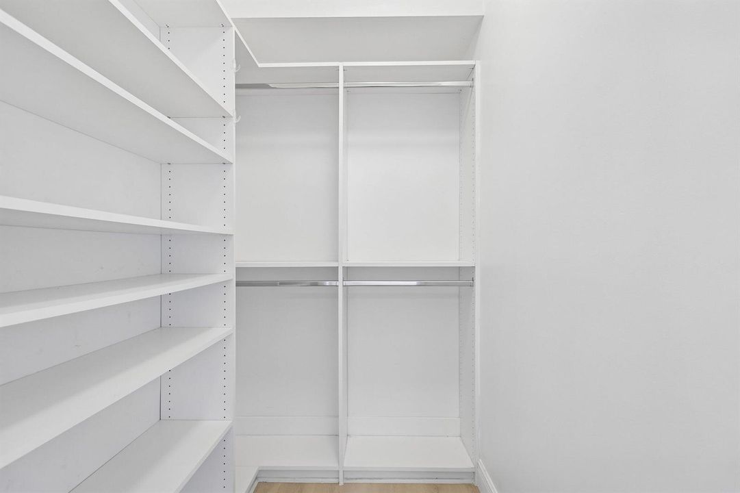 21-web-or-mls-Lake Shore Dr 1202-S0705-0