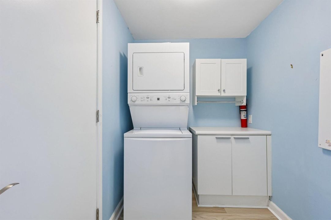 22-web-or-mls-Lake Shore Dr 1202-S0705-0